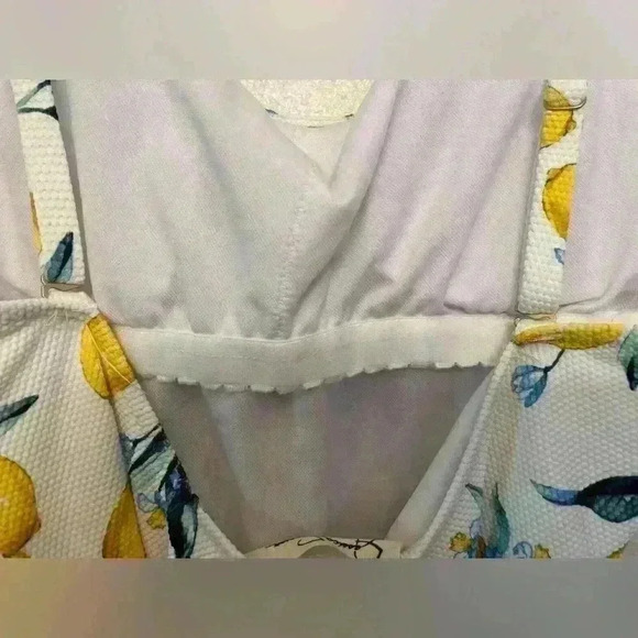 Jessica Simpson LEMONS Nice Lemons Tie-Waist One-Piece Swimsuit Size M - Picture 6 of 12